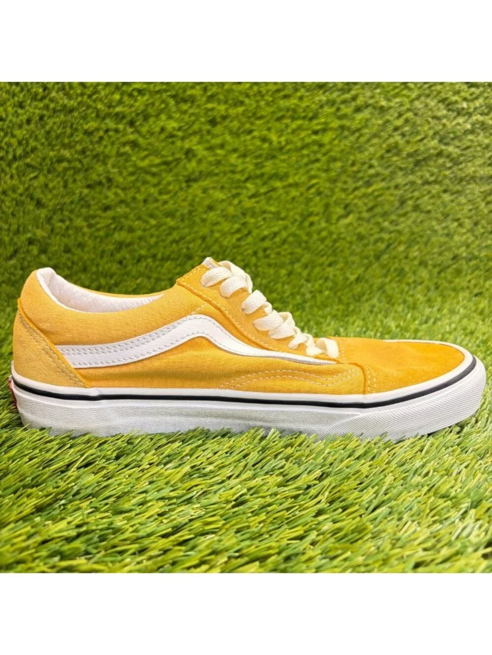 Vans Old Skool Low Womens Size 8 Yellow White Athletic Skate Shoes Sneakers